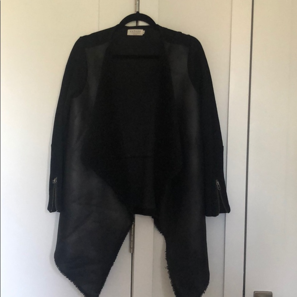 Faux shearling black jacket